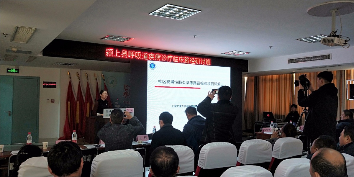 李麗.jpg