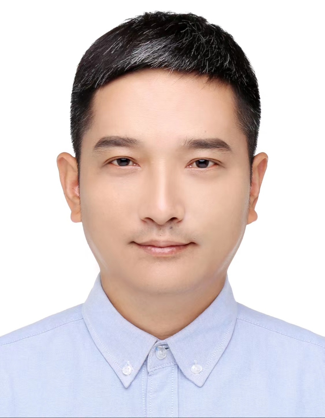 羅進(jìn)修照片.jpg